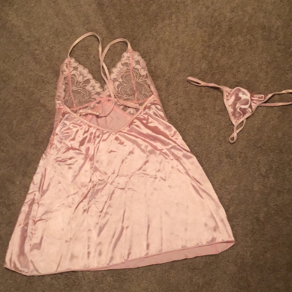 Lingerie Set - Picture 2 of 2
